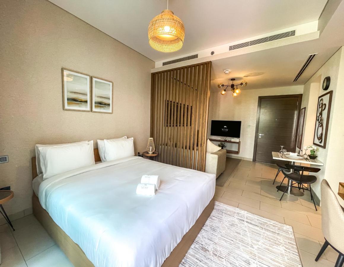 STAY Splendid Studio Holiday Home near Burj Khalifa Dubai Luaran gambar