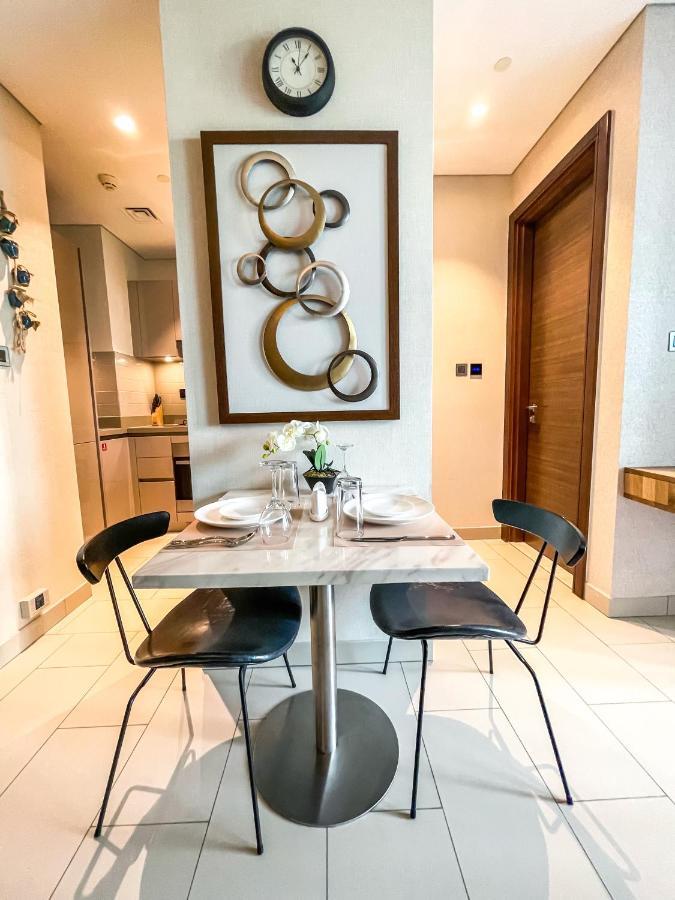 STAY Splendid Studio Holiday Home near Burj Khalifa Dubai Luaran gambar