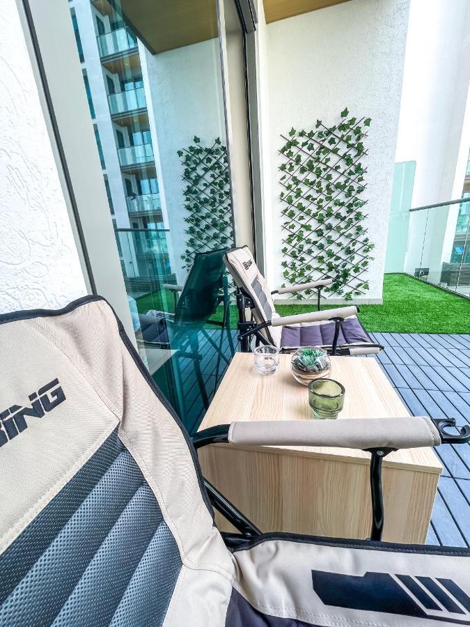 STAY Splendid Studio Holiday Home near Burj Khalifa Dubai Luaran gambar